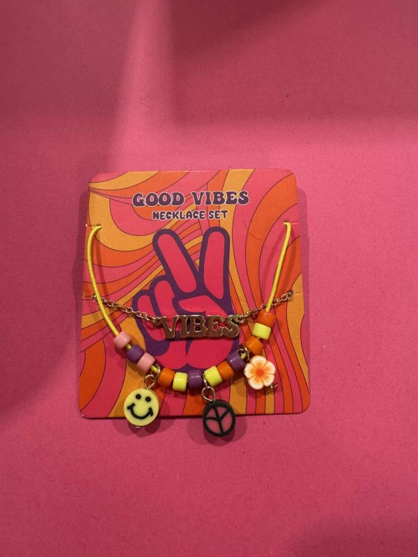 Good Vibes Necklace Set