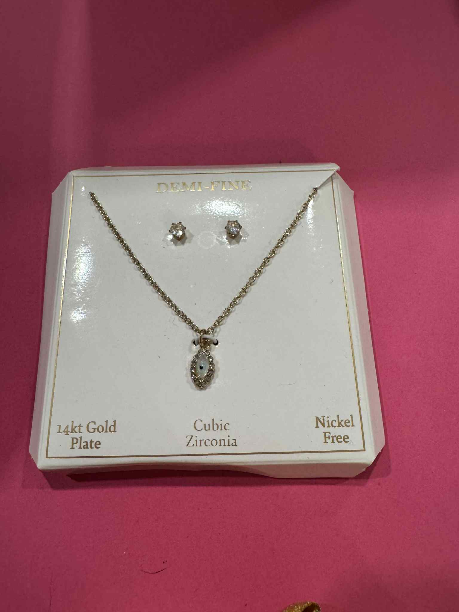 Ears and Necklace Set